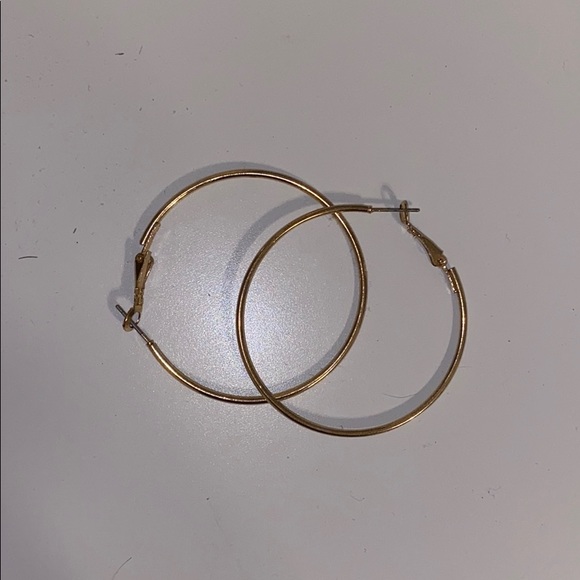 Golden silver hoops of many different sizes - Picture 2 of 10